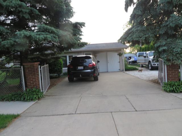 7104 W 72nd St., Nottingham Park, IL 60638