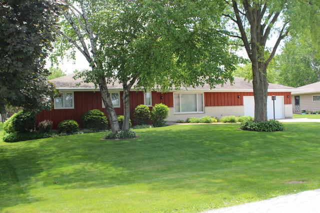 158 Rowantree Rd., Sycamore, IL 60178