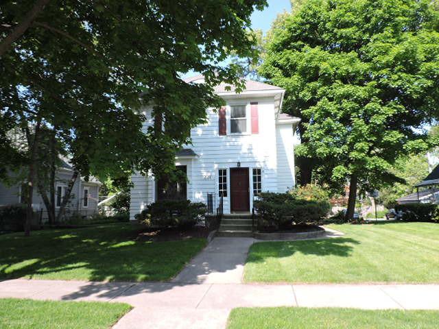 844 N Spring St., Elgin, IL 60120