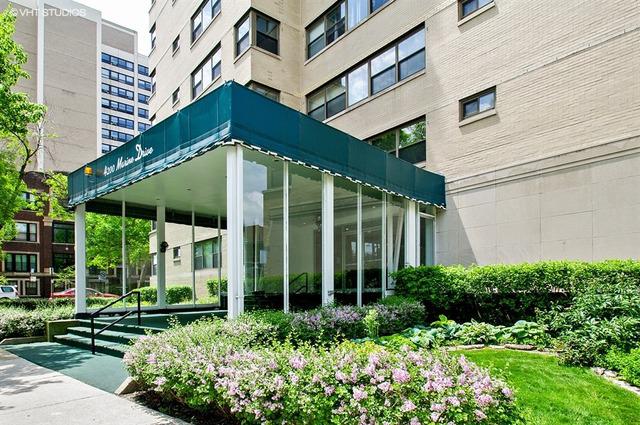 4200 N Marine Dr. #104, Chicago, IL 60613