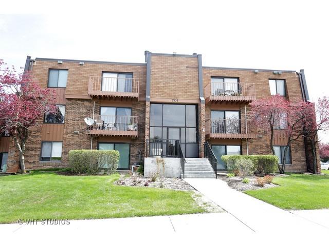 701 Limerick Ln. #1D, Schaumburg, IL 60193