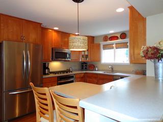 933 Wayne Ave., Deerfield, IL 60015