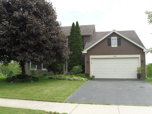 220 Parkside Ln., Oswego, IL 60543