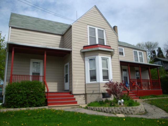 316 N Van Buren St., East Dundee, IL 60118
