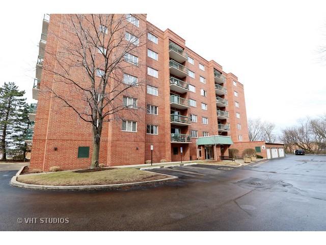 545 S River Rd. #407, Des Plaines, IL 60016