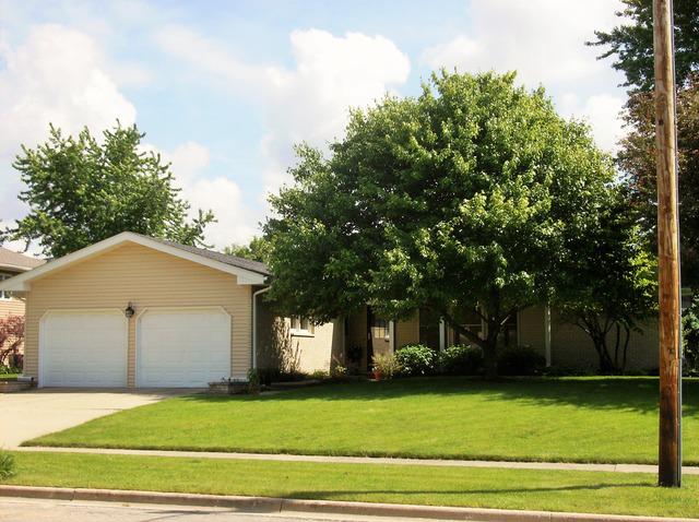 1620 Bayberry Ln., Sycamore, IL 60178