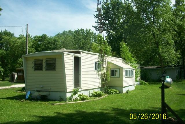 79 Deer Park Ln., Crescent City, IL 60928