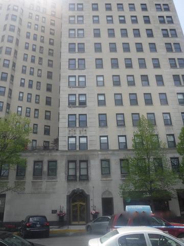 2000 N Lincoln Park West #401, Chicago, IL 60614