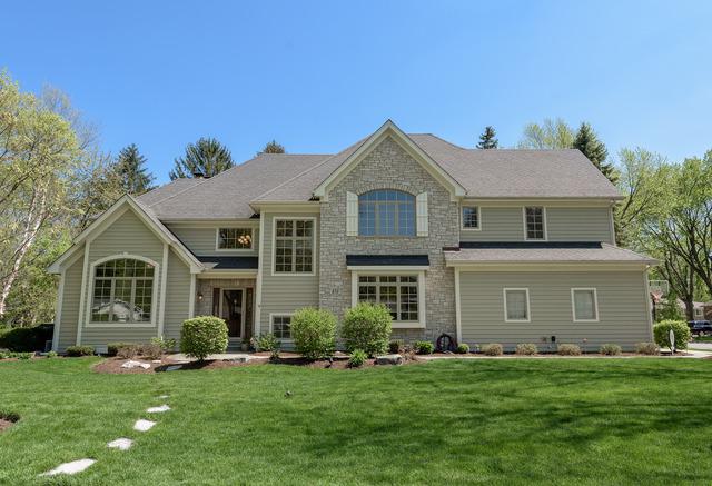 870 Lilac Ln., Naperville, IL 60540