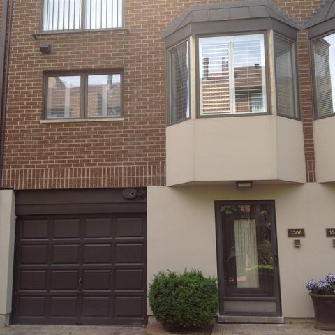 1306 N Sutton Pl., Chicago, IL 60610