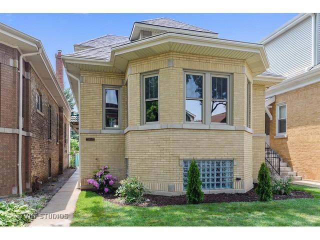 5311 W Cullom Ave., Chicago, IL 60641