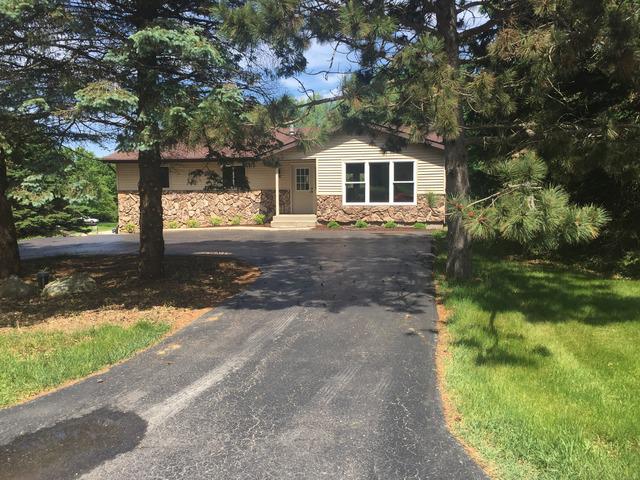 8320 Mark Dr., Roscoe, IL 61073