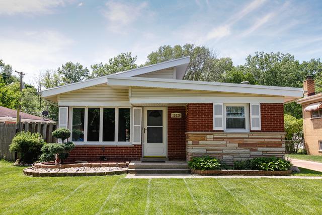 15326 Harding Ave., Midlothian, IL 60445