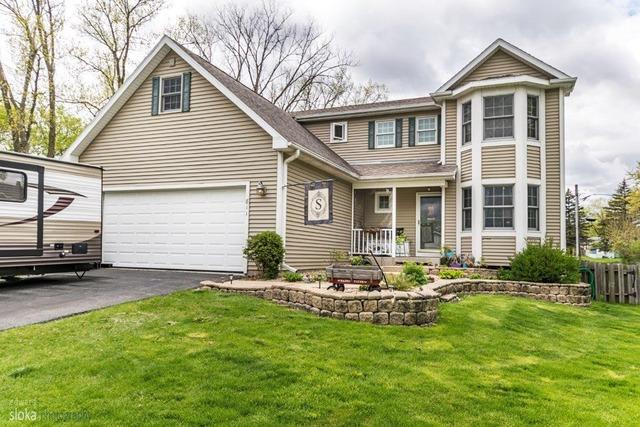 811 Carol Ave., Mchenry, IL 60050