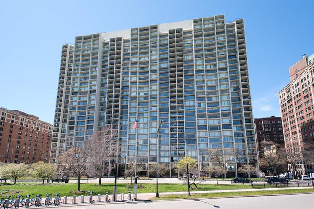3200 N Lake Shore Dr. #1101, Chicago, IL 60657