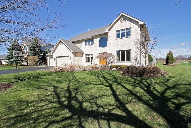12945 S Silver Fox Dr., Lemont, IL 60439