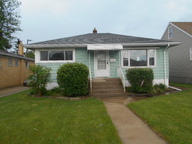 503 Mackinaw Ave., Calumet City, IL 60409
