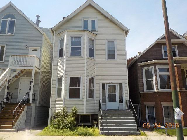 3040 N Southport Ave., Chicago, IL 60657