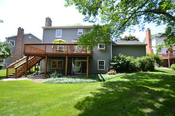 167 Hedge Ct., Glen Ellyn, IL 60137