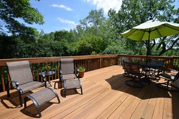 167 Hedge Ct., Glen Ellyn, IL 60137