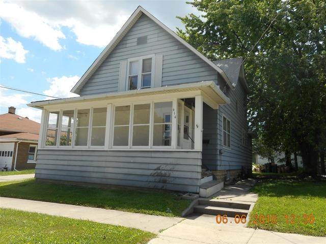 614 Pine St., Dekalb, IL 60115