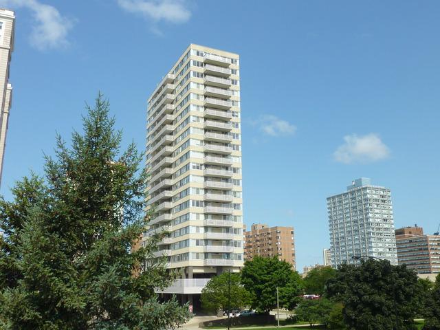 5601 N Sheridan Rd. #6B, Chicago, IL 60660
