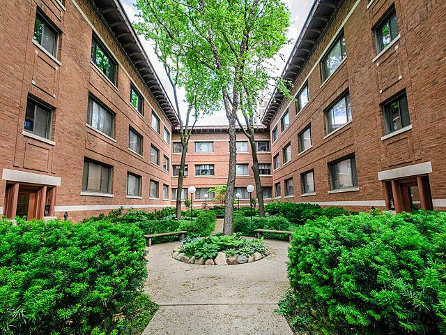 808 W Lakeside Pl. #303, Chicago, IL 60640