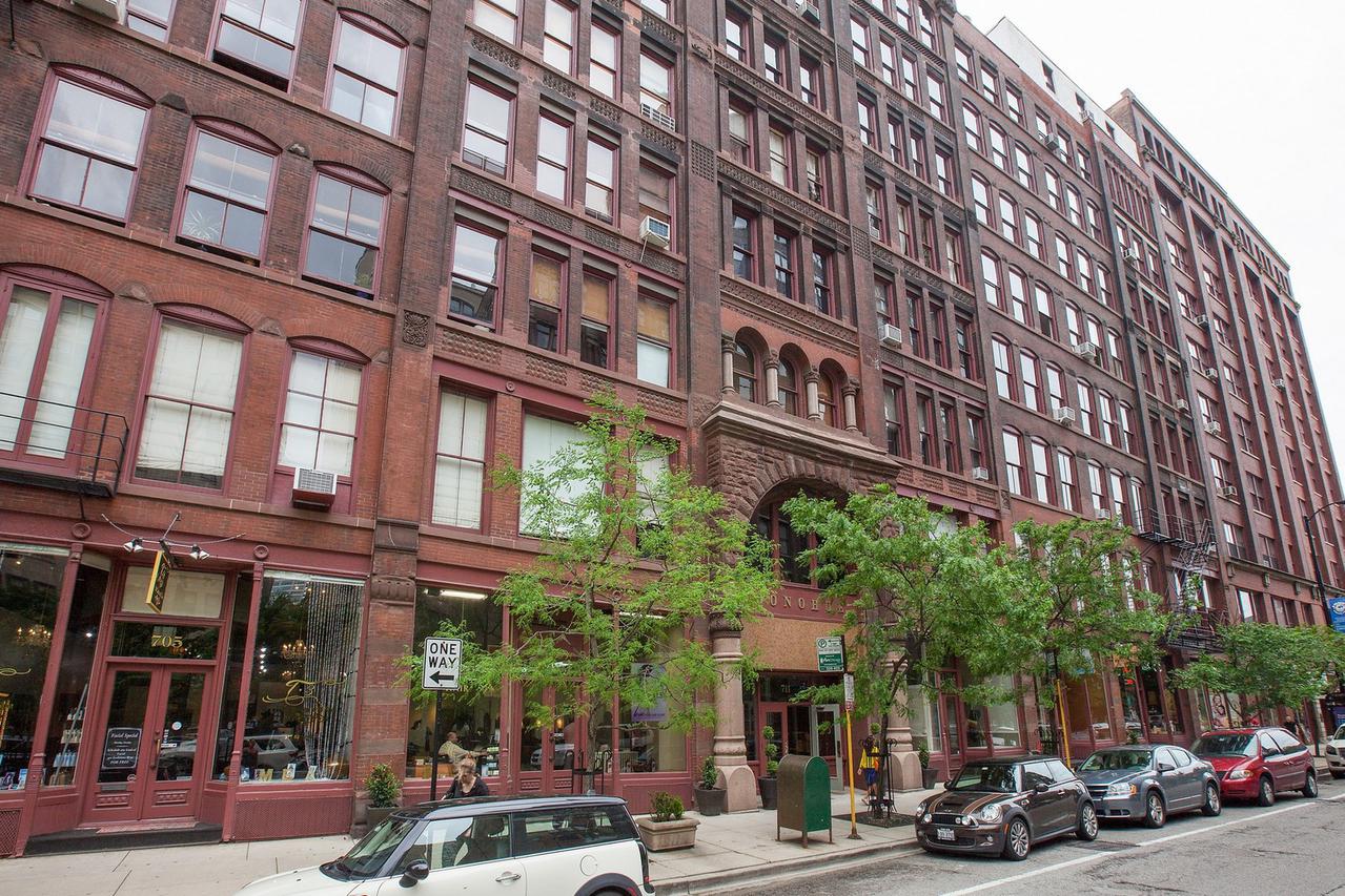 727 S Dearborn St. #411, Chicago, IL 60605