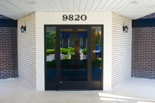 9820 S Pulaski Rd. #220, Oak Lawn, IL 60453