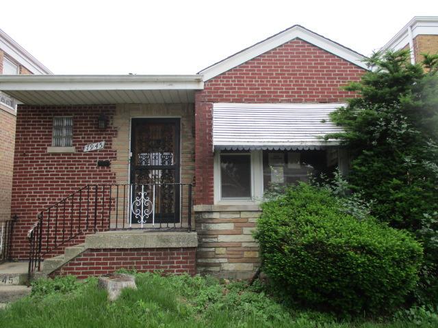 7945 S Artesian Ave., Chicago, IL 60652