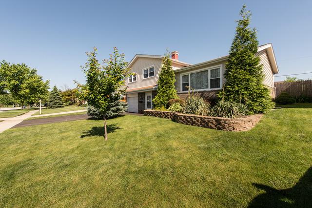 9112 W 89th St., Hickory Hills, IL 60457