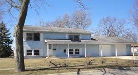 1203 Lakeview Dr., Rochelle, IL 61068