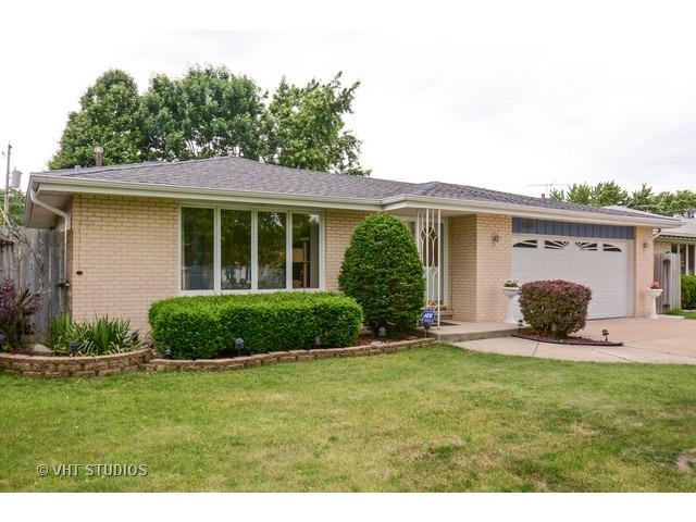 9308 S 69th Ct., Oak Lawn, IL 60453