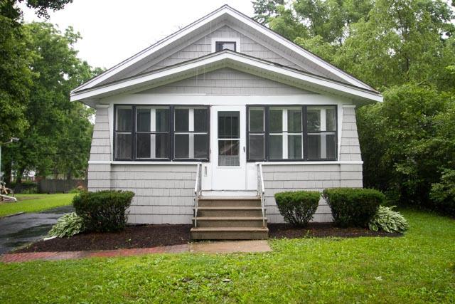 1136 Pearl St., Aurora, IL 60505