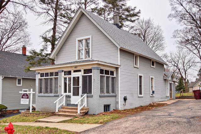 411 Jackson St., East Dundee, IL 60118