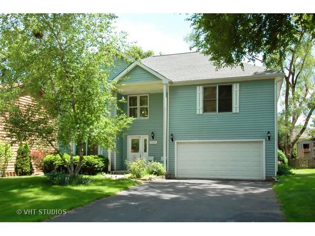 5314 Greenview Rd., Oakwood Hills, IL 60013