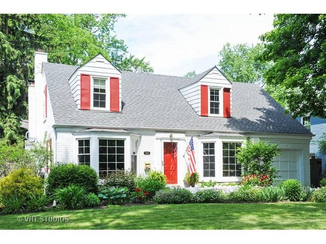 1052 Briarwood Ln., Northbrook, IL 60062