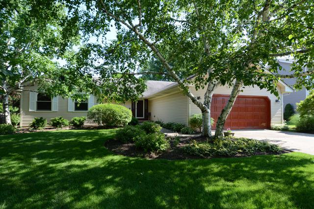 409 Butterfield Ct., Hoffman Estates, IL 60067