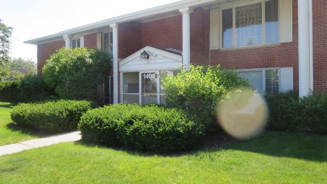 1404 S New Wilke Rd. #1C, Arlington Heights, IL 60005