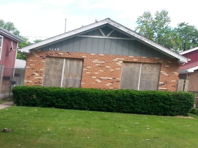 8113 S Saginaw Ave., Chicago, IL 60617