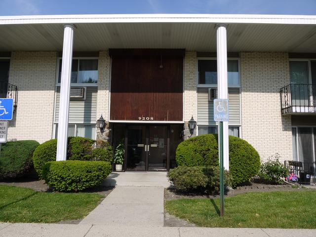 9208 Bumble Bee Dr. #1H, Des Plaines, IL 60016