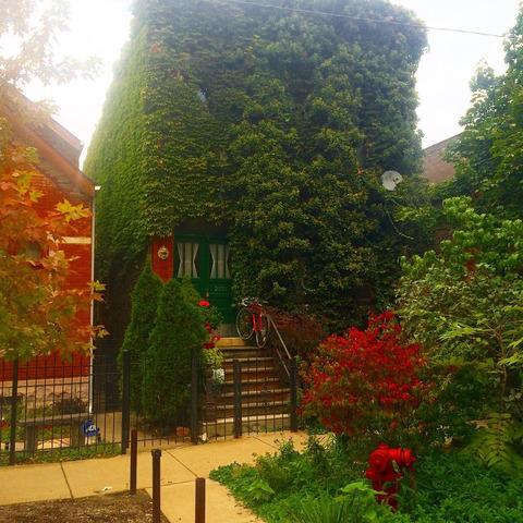 2030 W Crystal St., Chicago, IL 60622