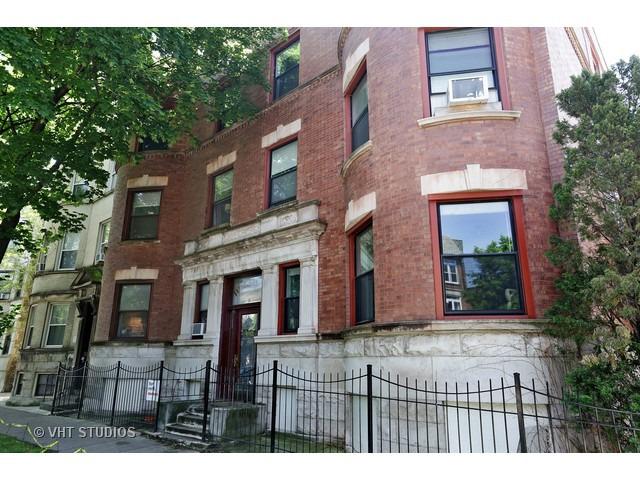 921 W Sheridan Rd. #1, Chicago, IL 60613