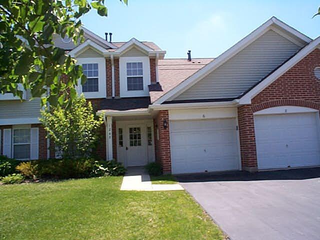 1245 Winfield Ct. #7, Roselle, IL 60172