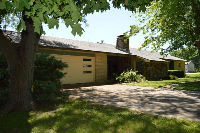111 S Maple St., Piper City, IL 60959