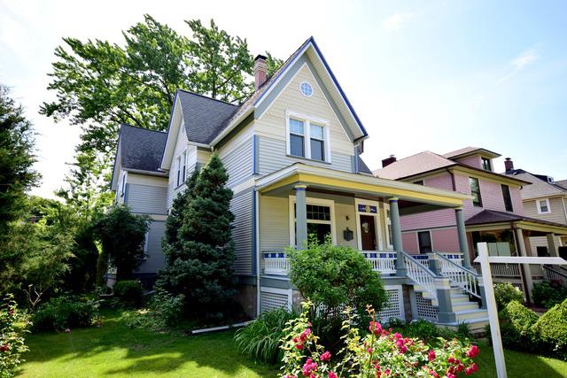 31 N Kensington Ave., La Grange, IL 60525