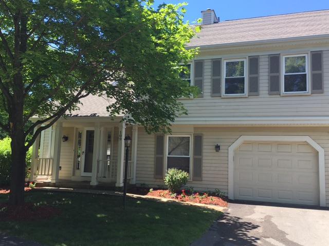 109 College Crossing, Rolling Meadows, IL 60008