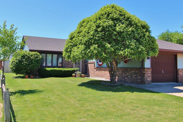 531 W Oak St., Coal City, IL 60416