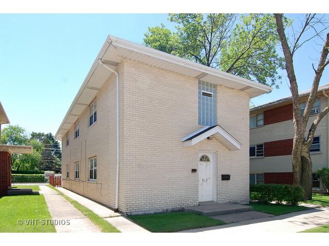 7917 W Cermak Rd., North Riverside, IL 60546