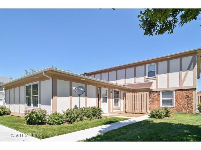 226 Nantucket Harbor, Schaumburg, IL 60193